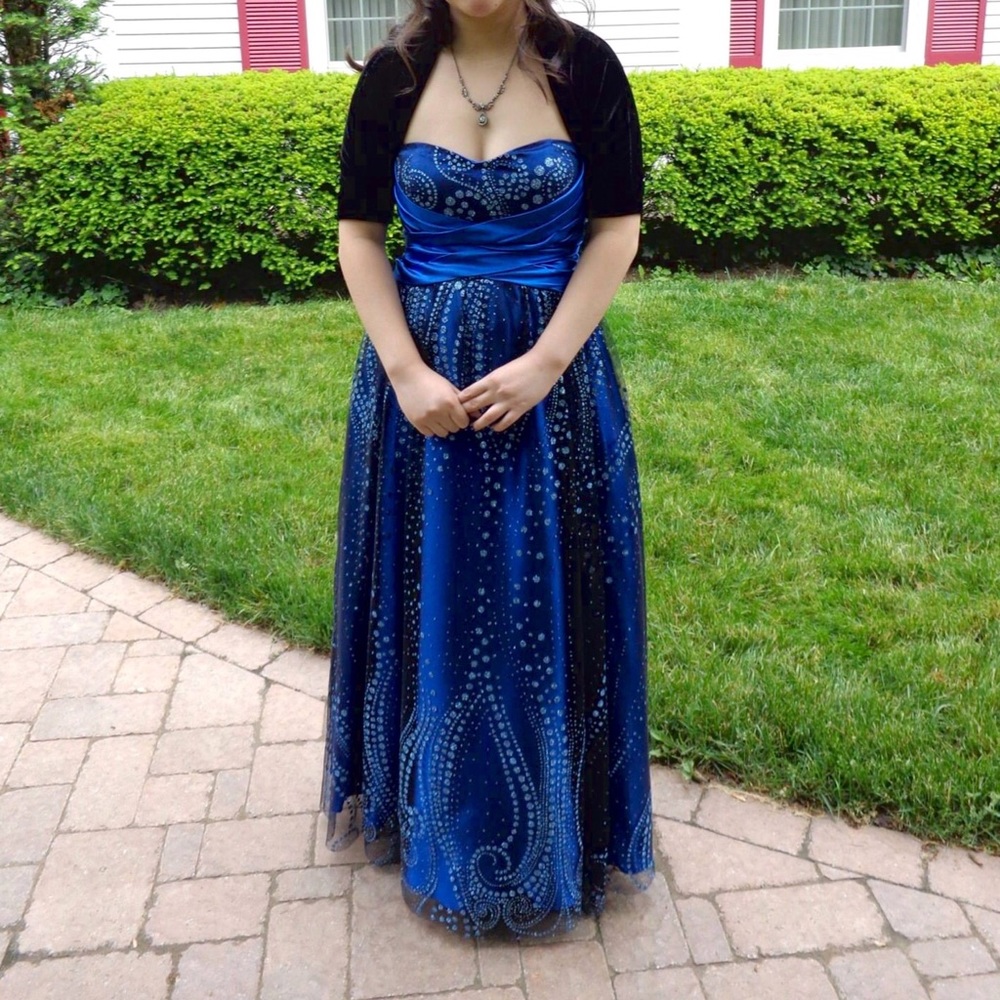Petite Hailey Logan Royal Blue Prom Dress Size 7/8